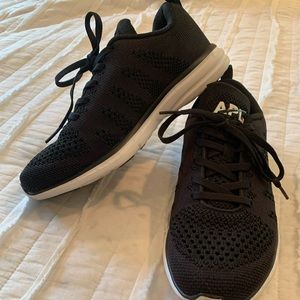 Women’s Black Techloom PRo APL Shoes